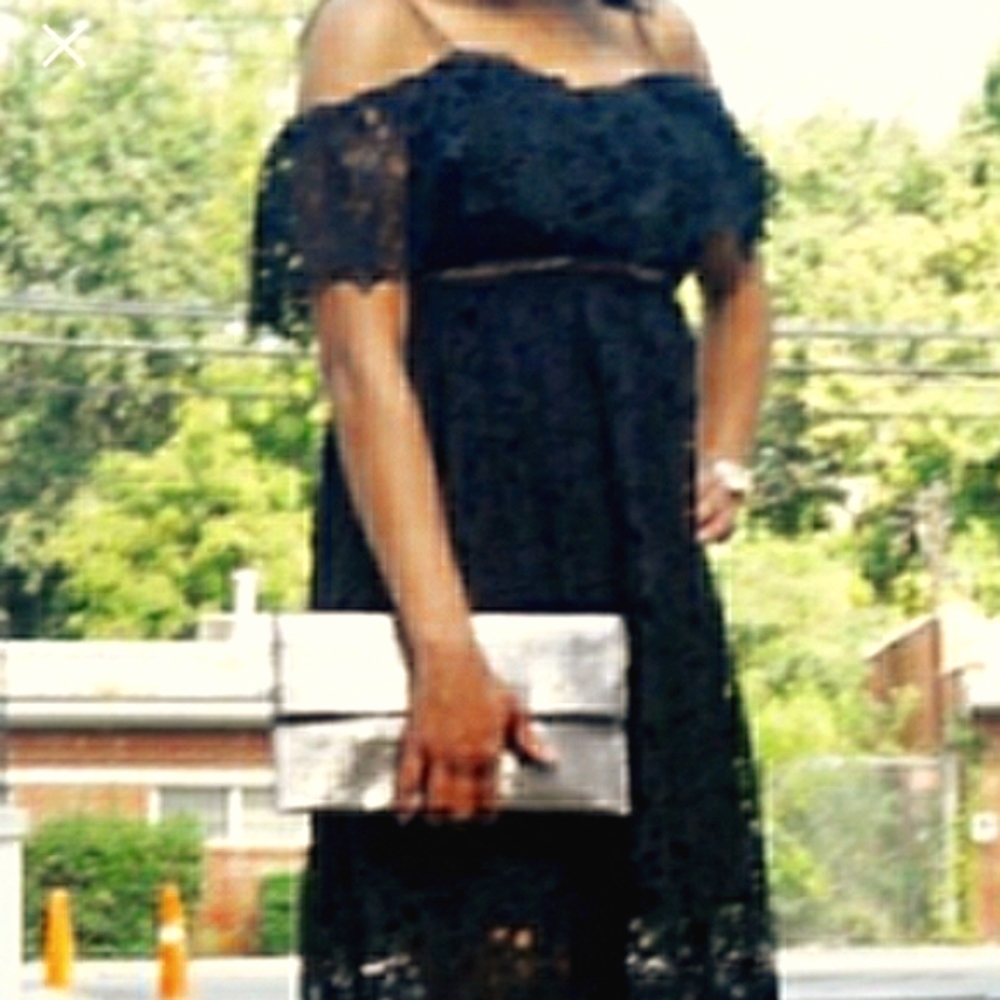Off The Shoulder crochet midi dress - Picture 2 of 14